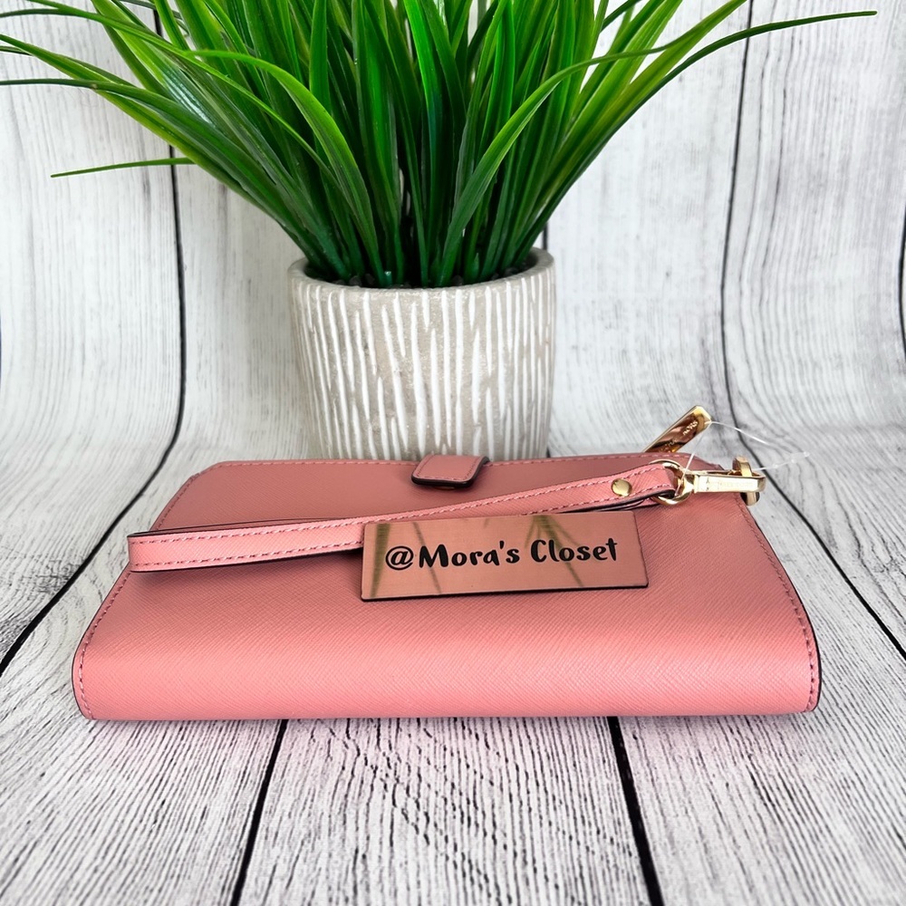 Michael Kors Wallet - Picture 6 of 9